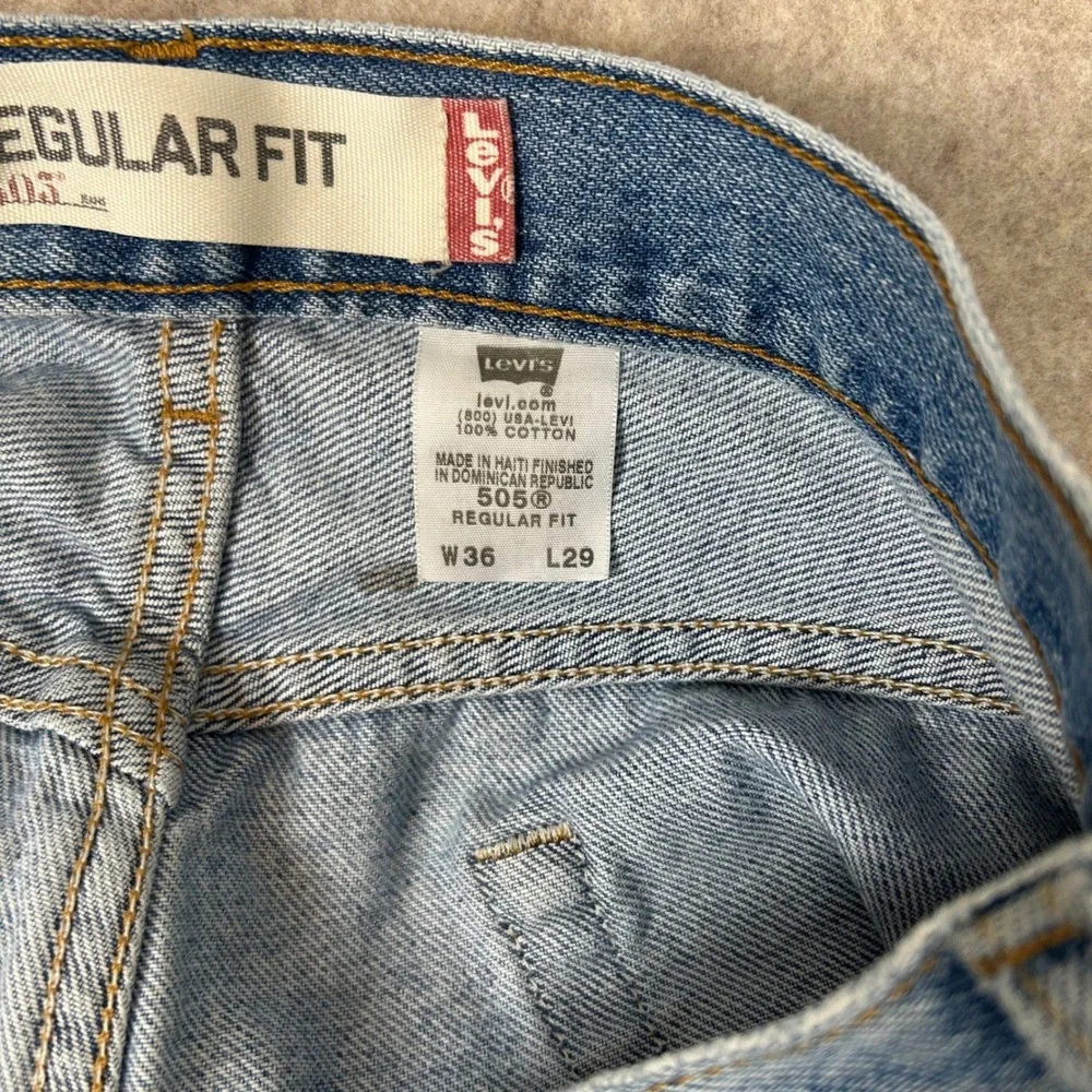 Levi's 505 Regular Fit Jeans Mens 36x29 Light Wash Denim Straight Leg 00505-4891